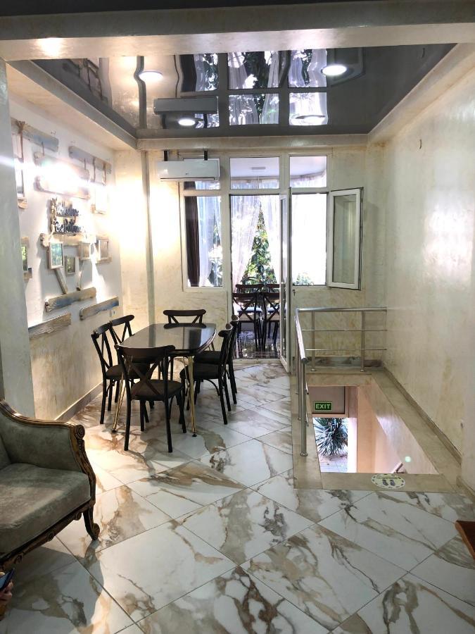 Hotel Dolphin Batum Dış mekan fotoğraf